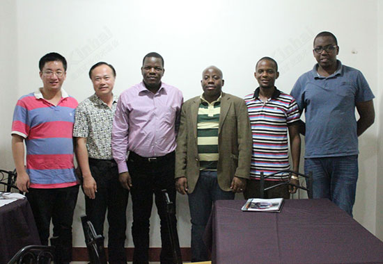 鑫海矿业董事长张云龙先生与坦桑尼亚前矿业部部长会见