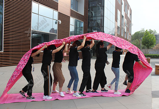 鑫海矿业破冰活动