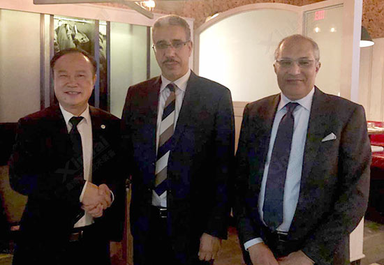 鑫海矿业董事长张云龙先生与摩洛哥矿业部工作人员合影