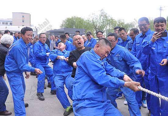 鑫海矿业运动会拔河项目
