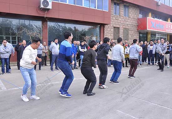鑫海矿业运动会跳绳现场