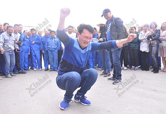 鑫海矿业运动会跳绳现场