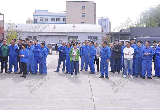 鑫海矿业运动大赛-托球跑