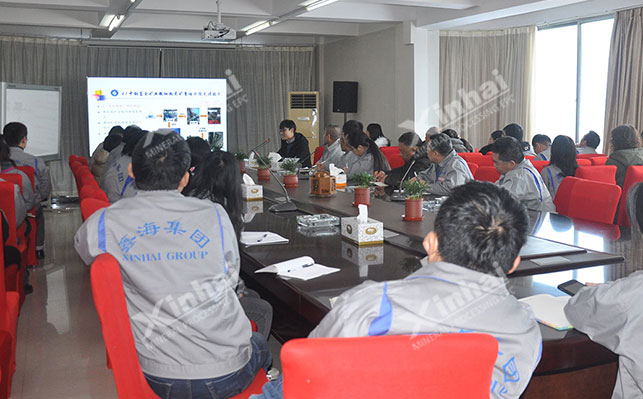 山东科技大学王主任与鑫海矿业进行技术交流