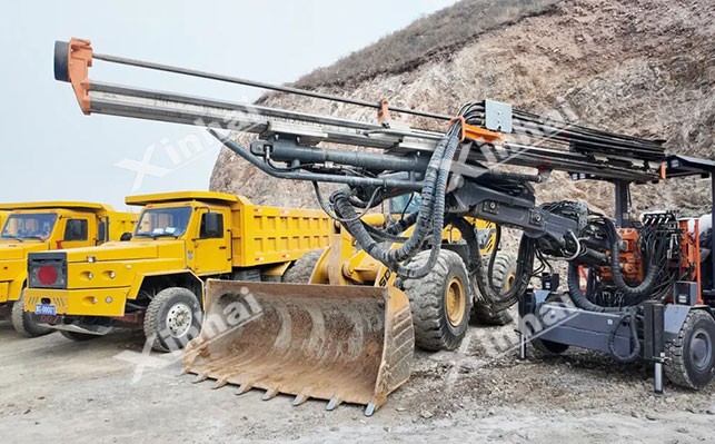 大型采矿机械设备