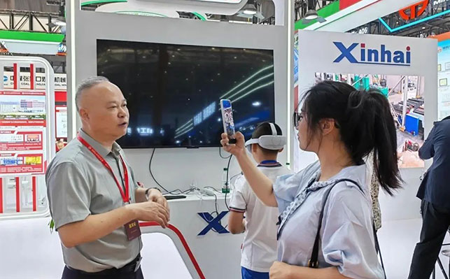 鑫海矿业董事长张云龙主题演讲