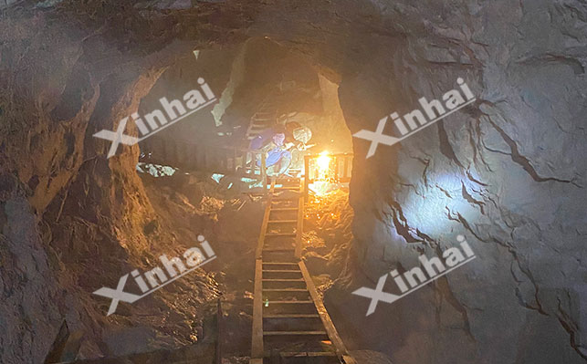 云母矿地下采矿方法