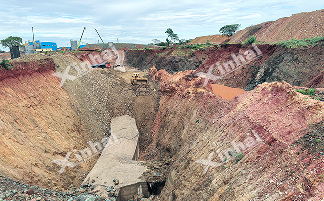 津巴布韦500t/d金矿露天采矿现场 津巴布韦500t/d金矿露天采矿现场